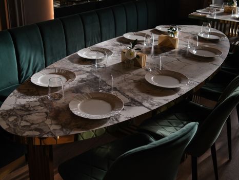 Fresh brunch dishes and specialty toasts in Santos, Lisbon inside the restaurant