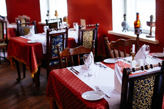Fresh brunch dishes and specialty toasts in Santos, Lisbon inside the restaurant